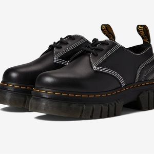 EUC Dr. Doc Martens Audrick 3 Eye Nappa Platform Oxfords size 9